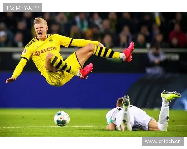 哈兰德与传控体系的战术角色及踢法冲突解析