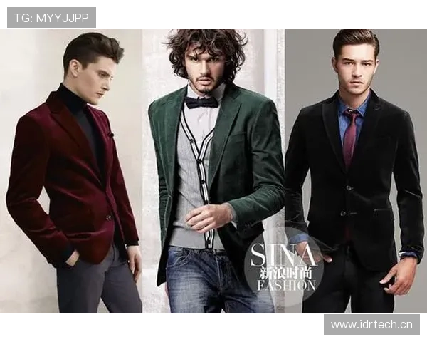 崔家溪昨儿居然现身队友派对，一身高定西装跟平时球场上那个汗流浃背判若两人